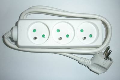 Multiprise électrique 2 prises avec interrupteur blanche => Livraison 3h  gratuite* @ Click & Collect magasin Paris République