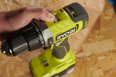 Perceuse-visseuse à percussion 18V ONE+ sans batterie ni chargeur RPD18-0 RYOBI