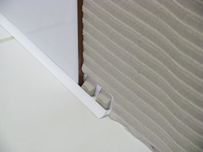 Joint d'angle 8 mm PVC blanc 2,50 m DINAC