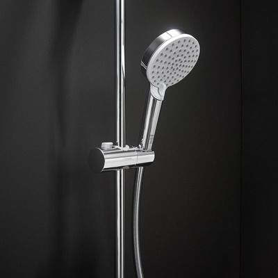 Colonne de douche carrée avec mitigeur thermostatique chromée Vernis Shape 230 HANSGROHE