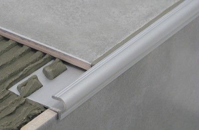 Nez de marche Florentin 12,5 mm aluminium anodisé naturel 2,50 m DINAC