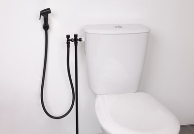 Pack hygiène pour WC avec douchette ABS noir QUICK PLOMBERIE