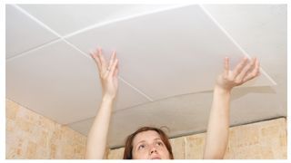 Nomenclature Dalle de plafond, moulure et colle