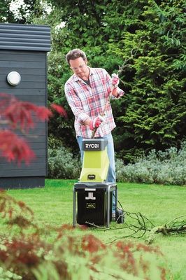 Broyeur de végétaux électrique 2500 W RYOBI  RSH2545B